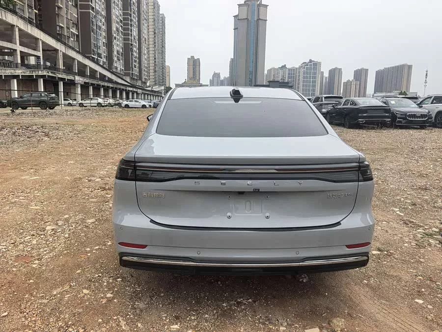 Geely Galaxy A7 EM