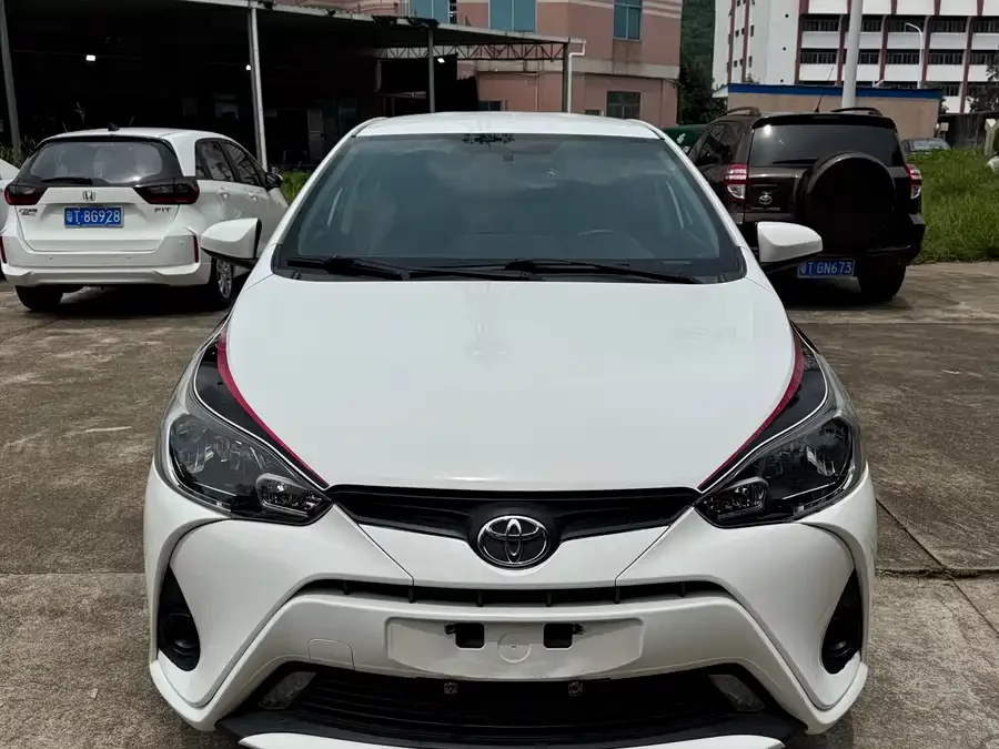 Toyota YARiS L Enjoy