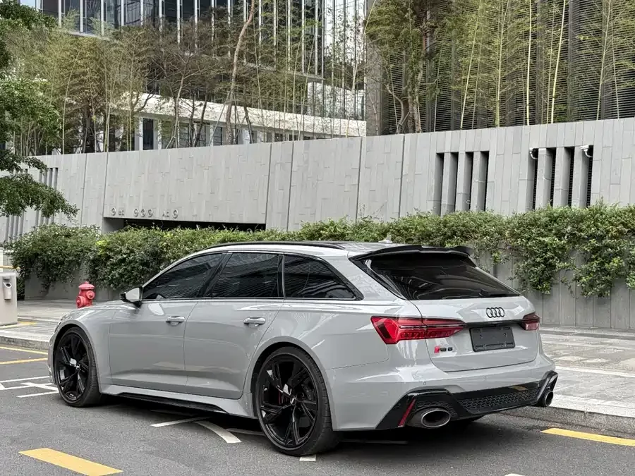 Audi RS 6