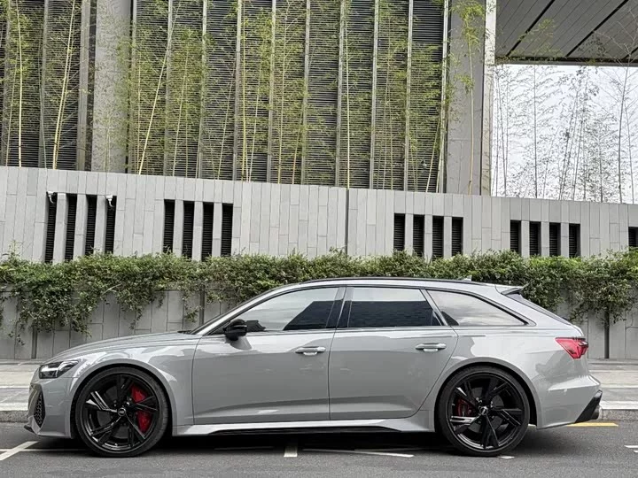 Audi RS 6