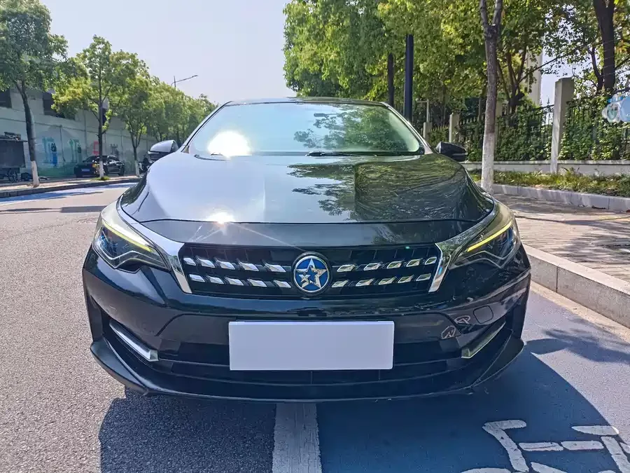 Venucia D60