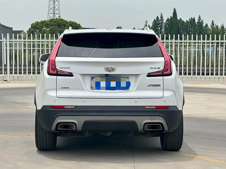 Cadillac XT4