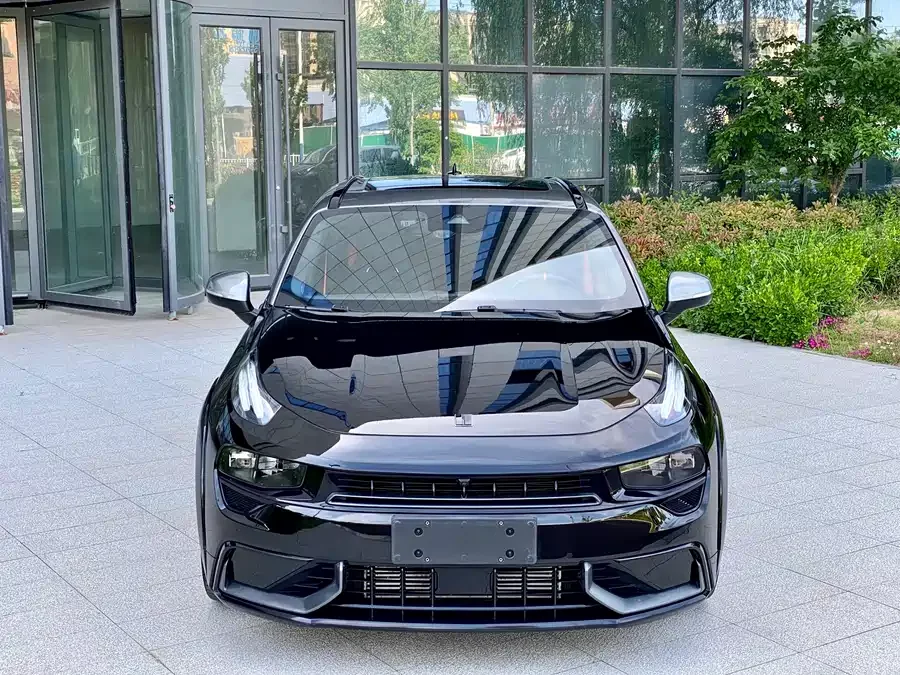 Lynk & Co 02 Hatchback