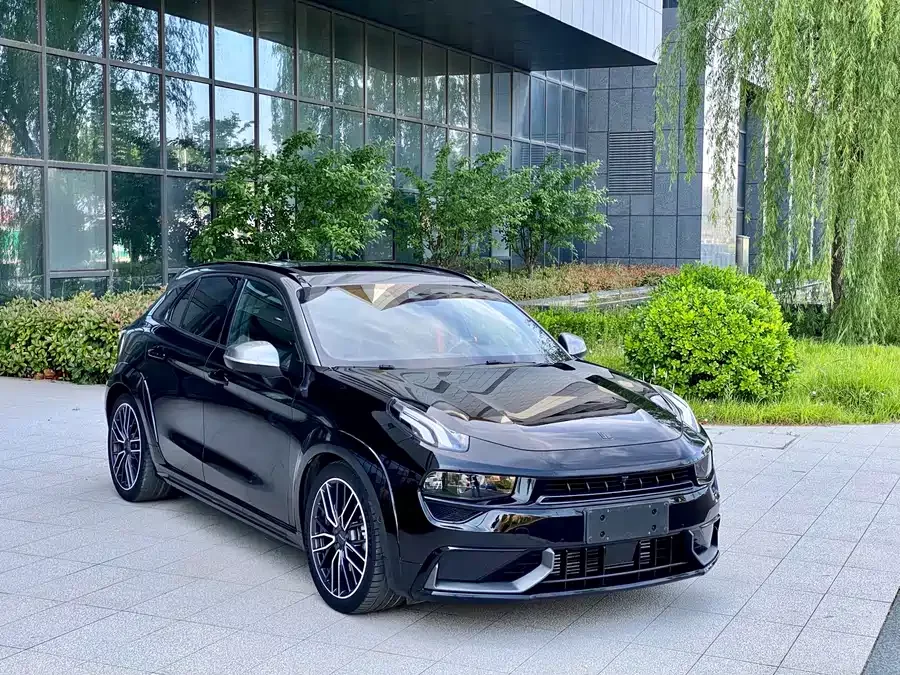 Lynk & Co 02 Hatchback