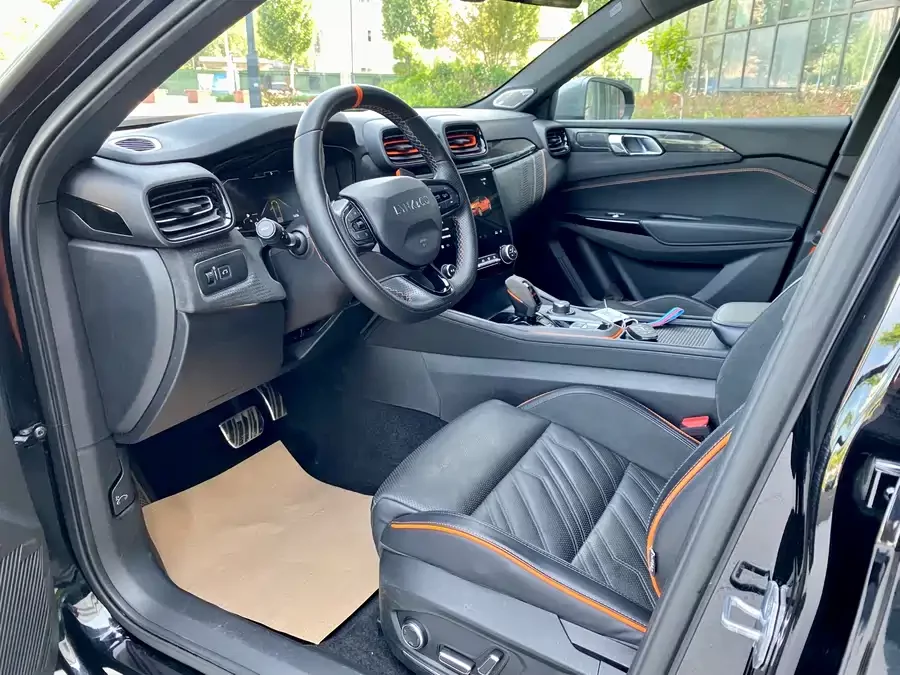 Lynk & Co 02 Hatchback