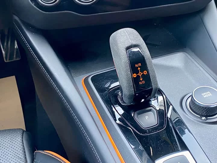 Lynk & Co 02 Hatchback