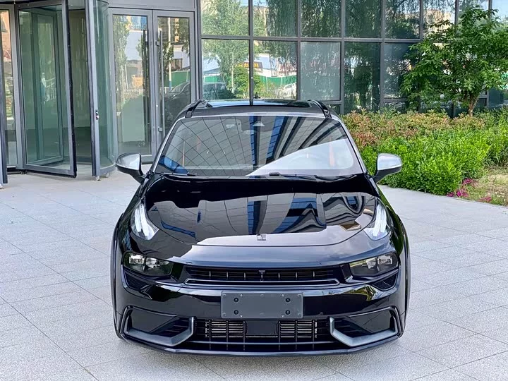 Lynk & Co 02 Hatchback