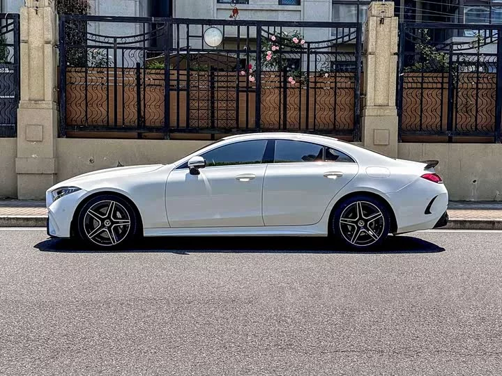 Mercedes-Benz CLS