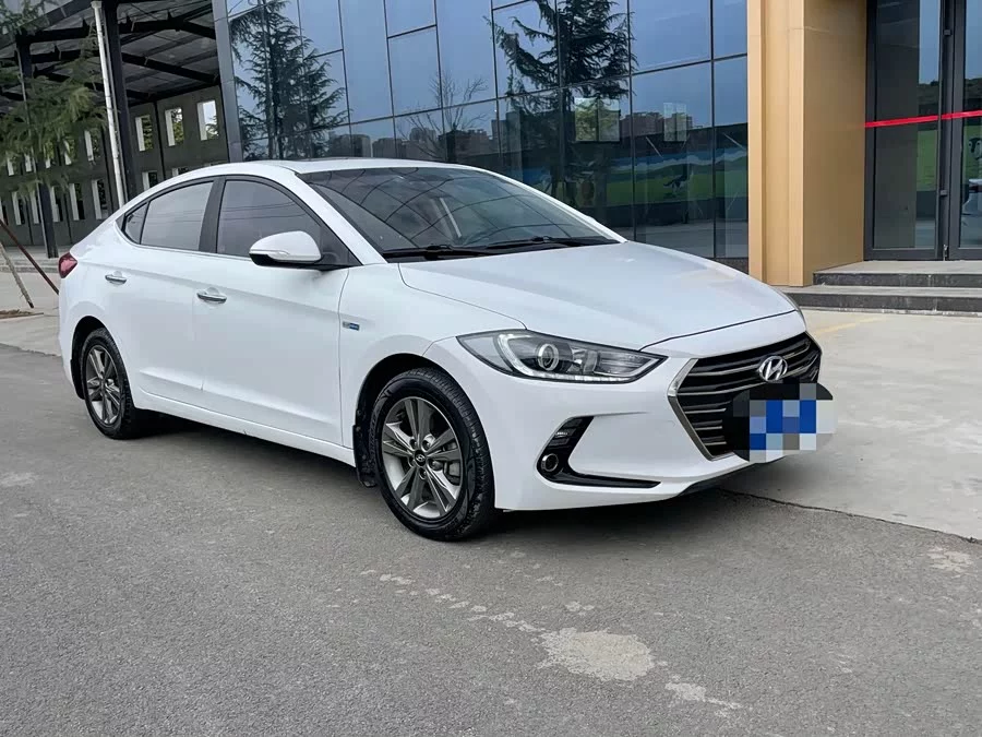 Hyundai elantra