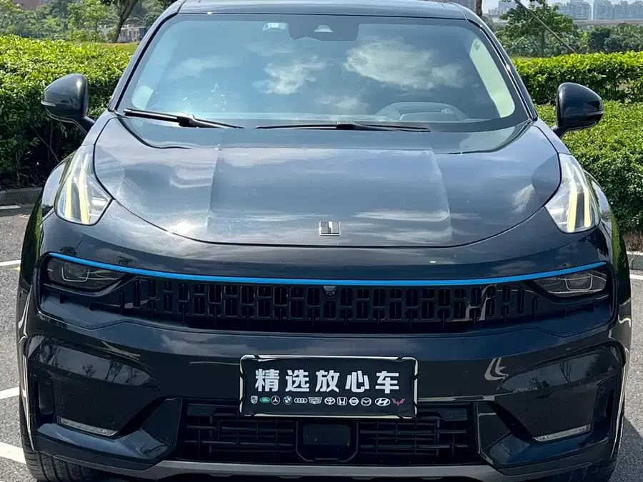 Lynk & Co 05