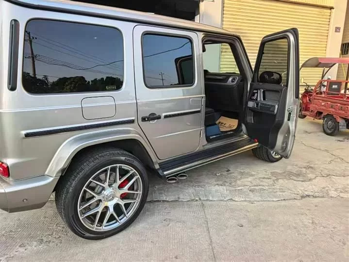 Mercedes-Benz G-rated