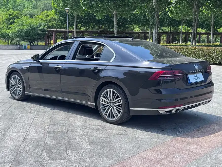 Volkswagen Phaeton / Phideon