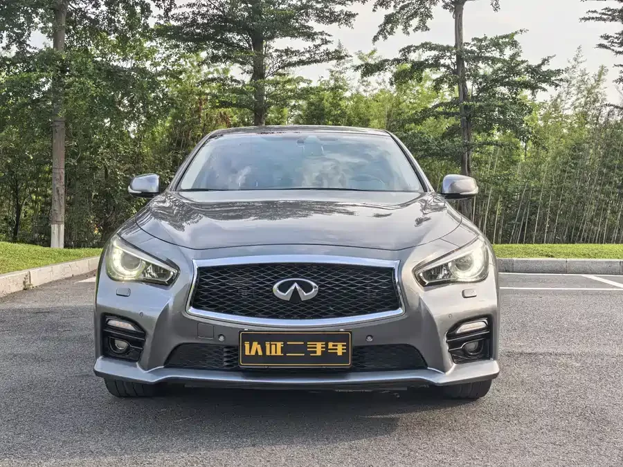 Infiniti Q50L