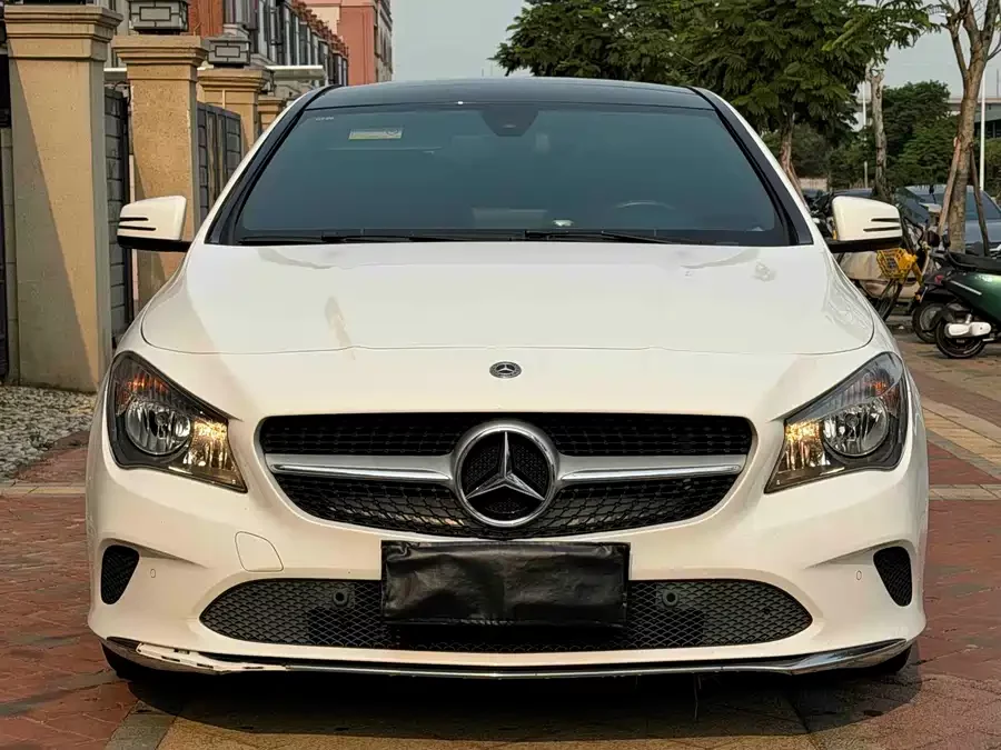 Mercedes-Benz CLA