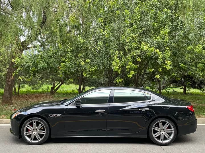 Maserati President