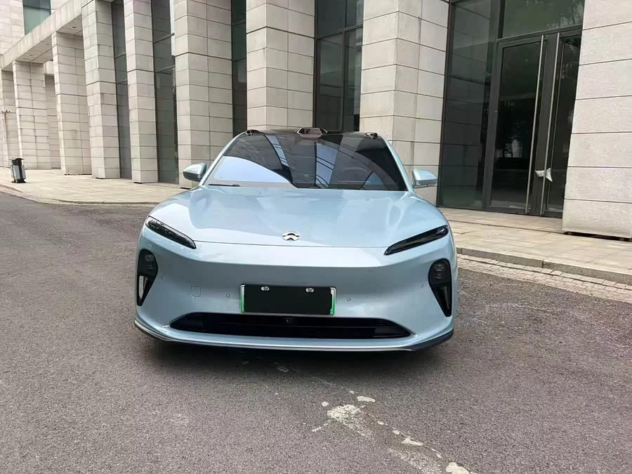 NIO ET5T