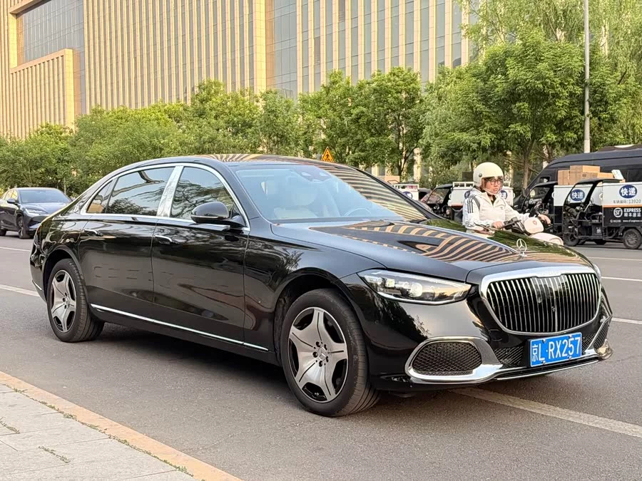 Mercedes Benz Maybach S-Class