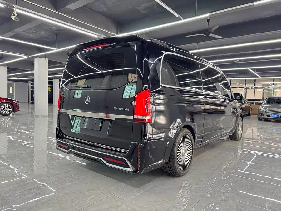 Mercedes Benz Vito