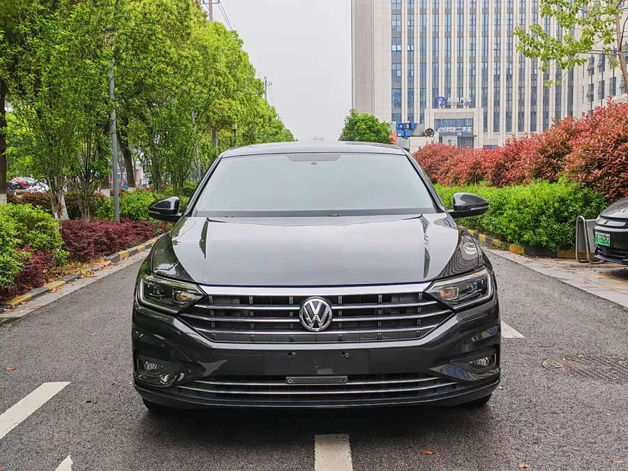 Volkswagen Sagitar