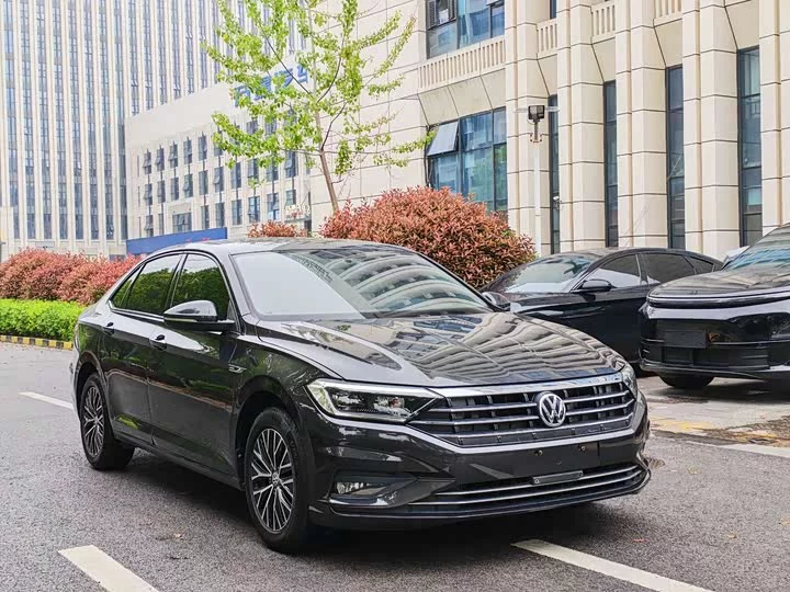 Volkswagen Sagitar
