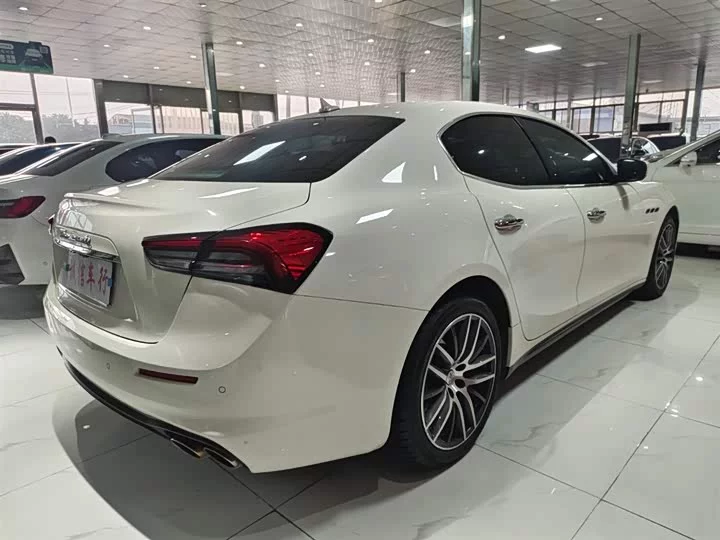 Maserati Ghibli