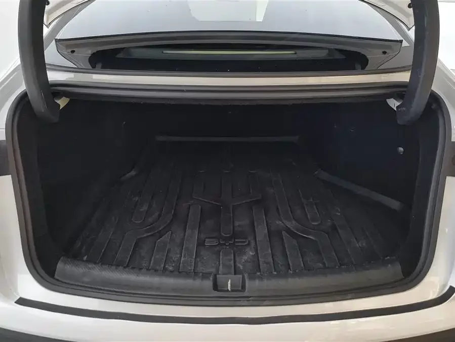 BYD Seal 06