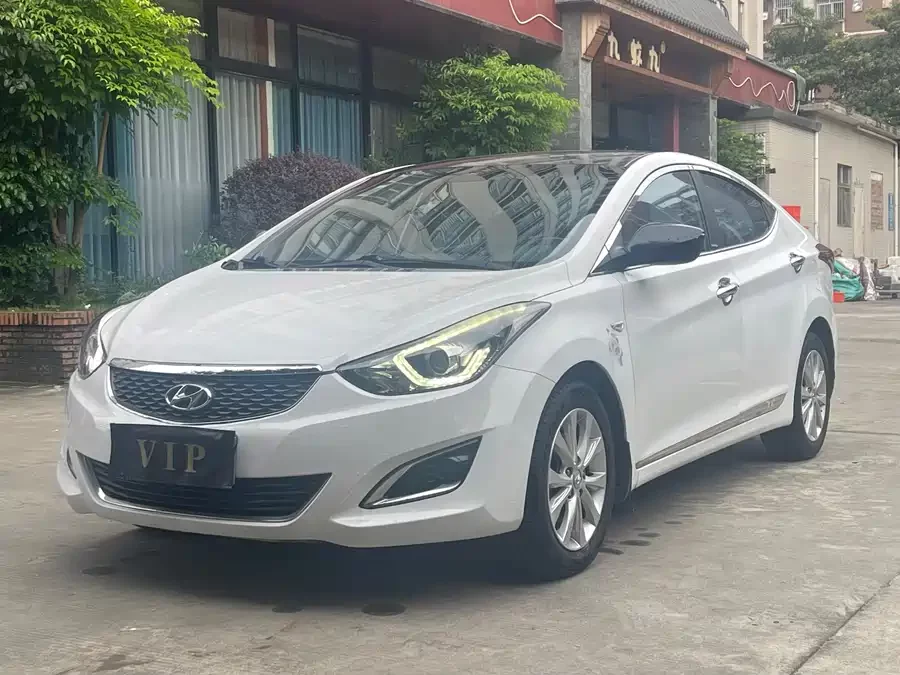 Hyundai Elantra