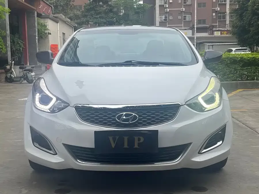 Hyundai Elantra