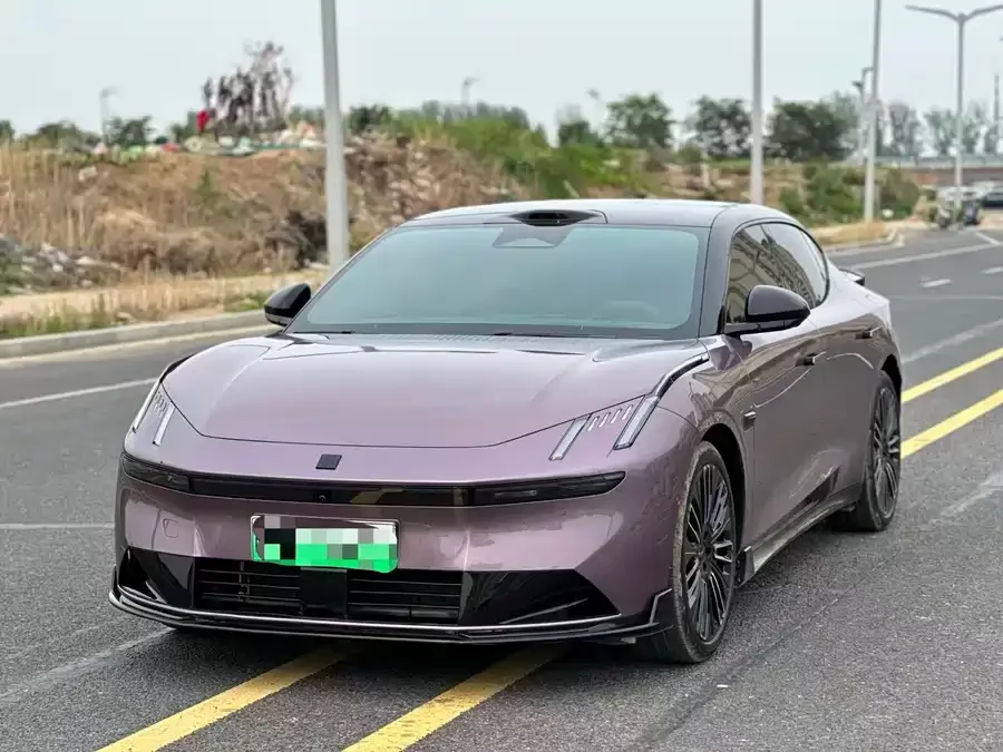 Lynk & Co 10