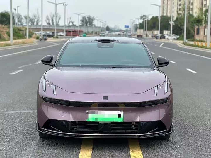 Lynk & Co 10