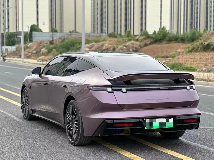 Lynk & Co 10
