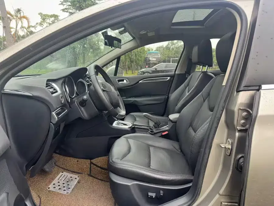 Citroën C4L