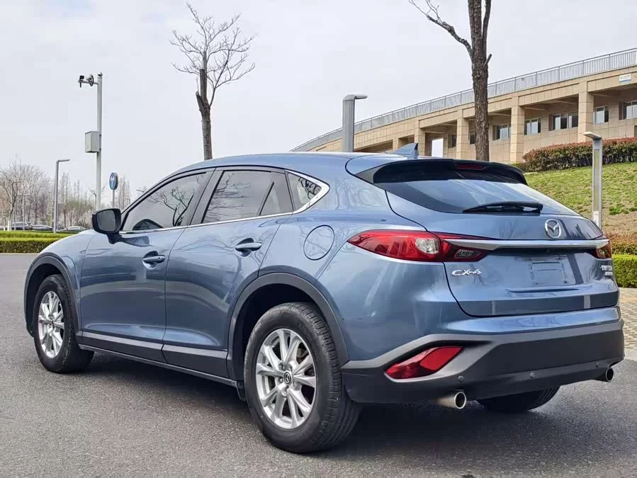 Mazda CX-4