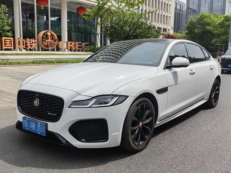 Jaguar XFL