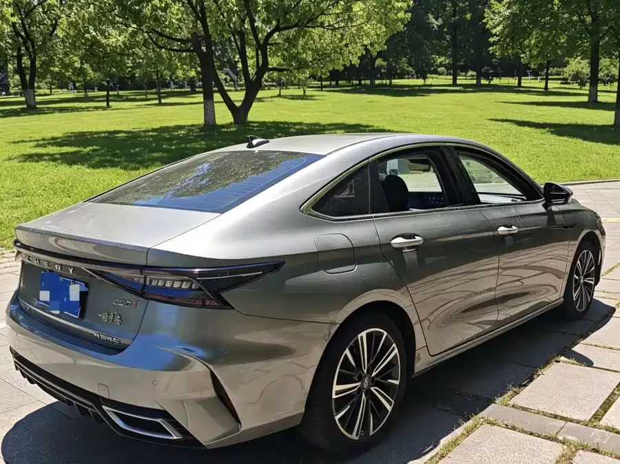 Chery Arrizo 8