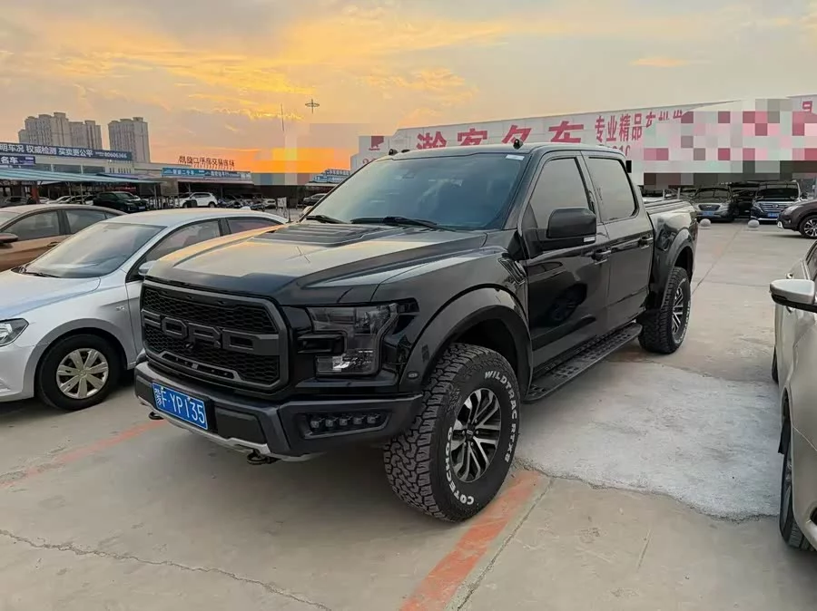 Ford F-150 Raptor