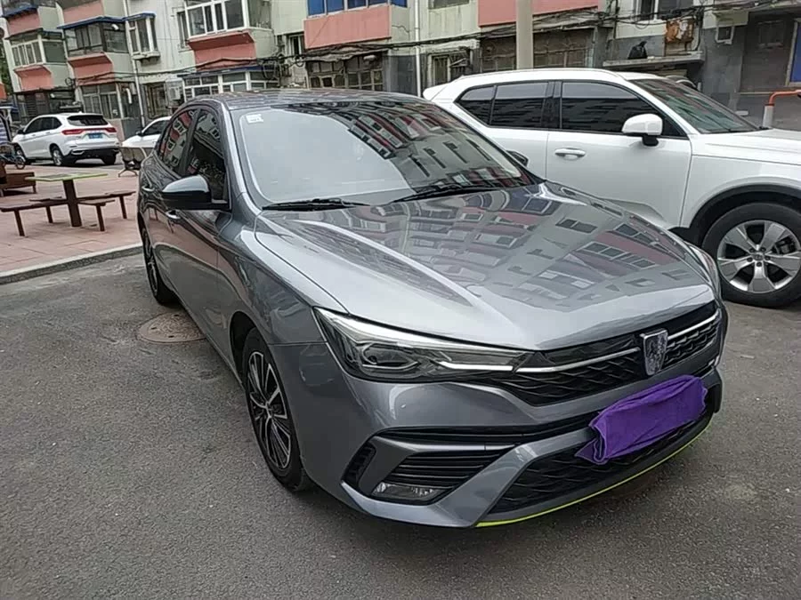 Roewe i5