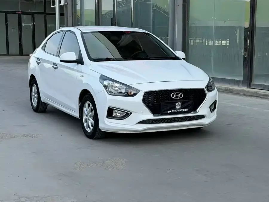 Hyundai Rena