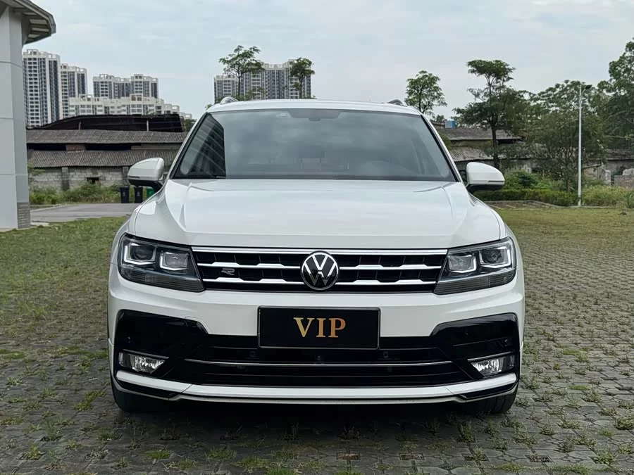 Volkswagen Tiguan L