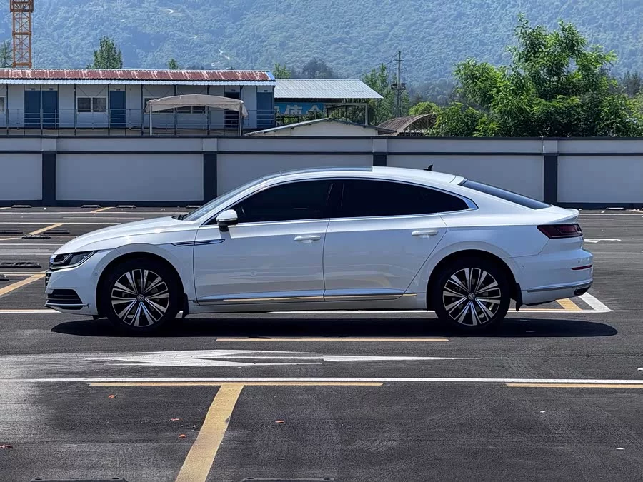 Volkswagen FAW- CC