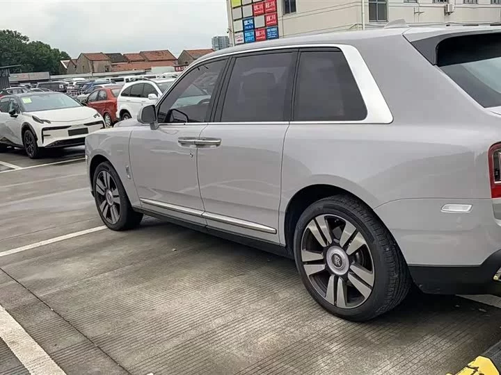 Rolls Royce Cullinan