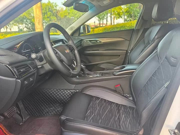 Cadillac ATS-L