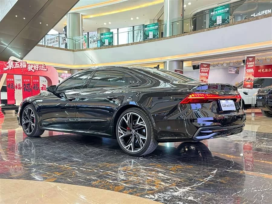 Audi A7L