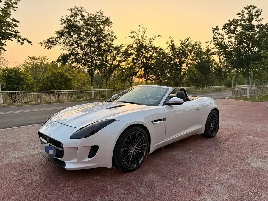 Jaguar F-TYPE