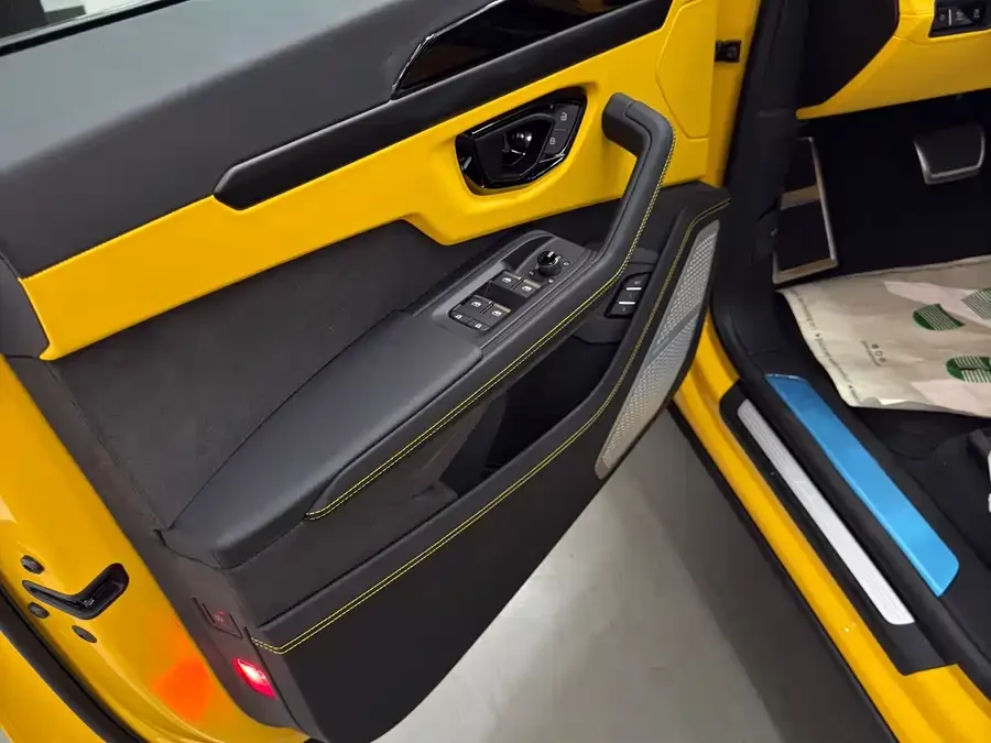 Lamborghini Urus SE