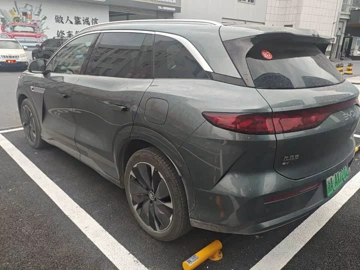 BYD Tang L