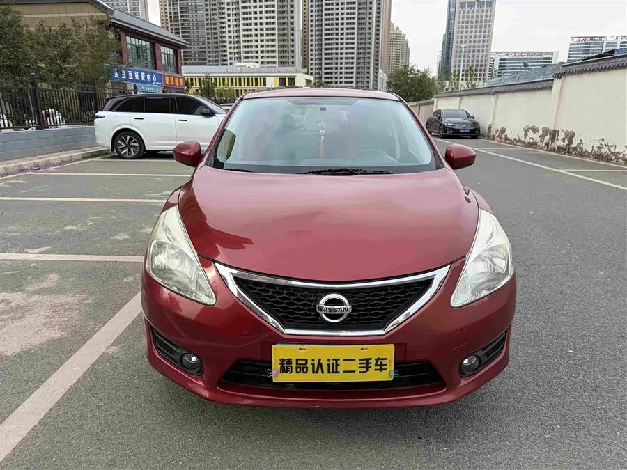 Nissan Tiida
