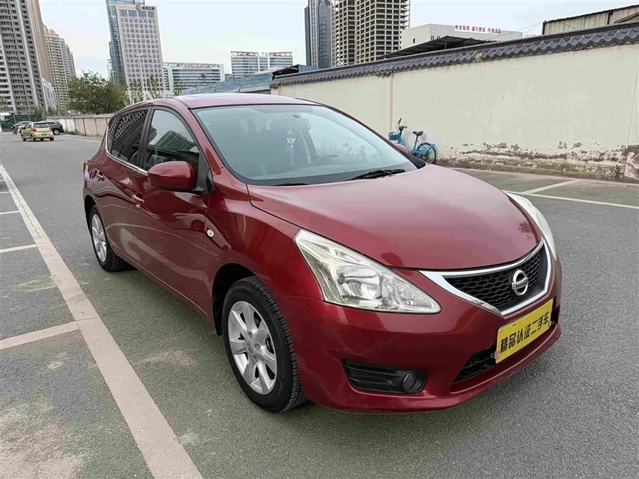 Nissan Tiida