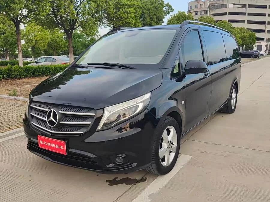 Mercedes Benz Vito