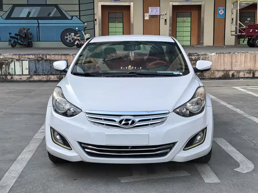 Hyundai Elantra